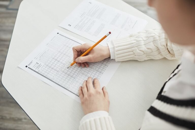 quiz com complete guide features and usage